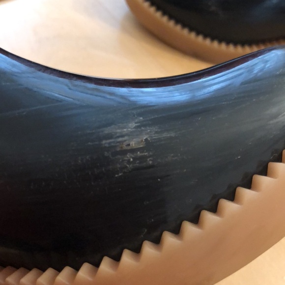 Melissa rain boots.  Glossy black with tan sole.  Size 9 - Picture 8 of 9